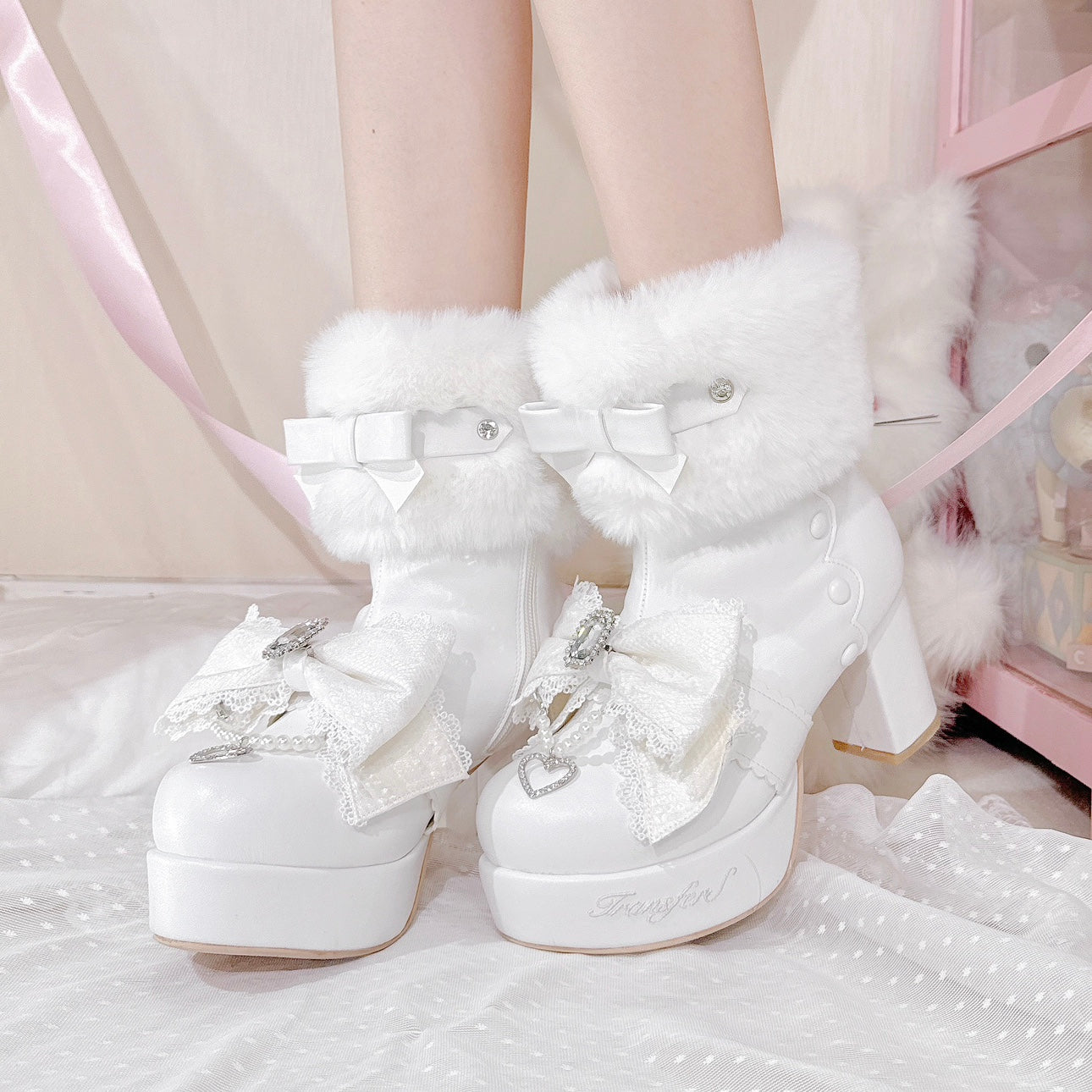 Snow Bows Rhinestone Short Boots