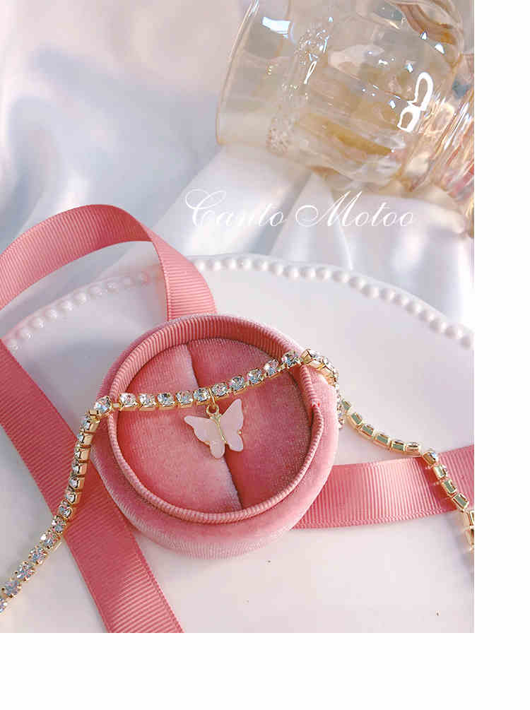 Diamonds Butterfly Chain Choker