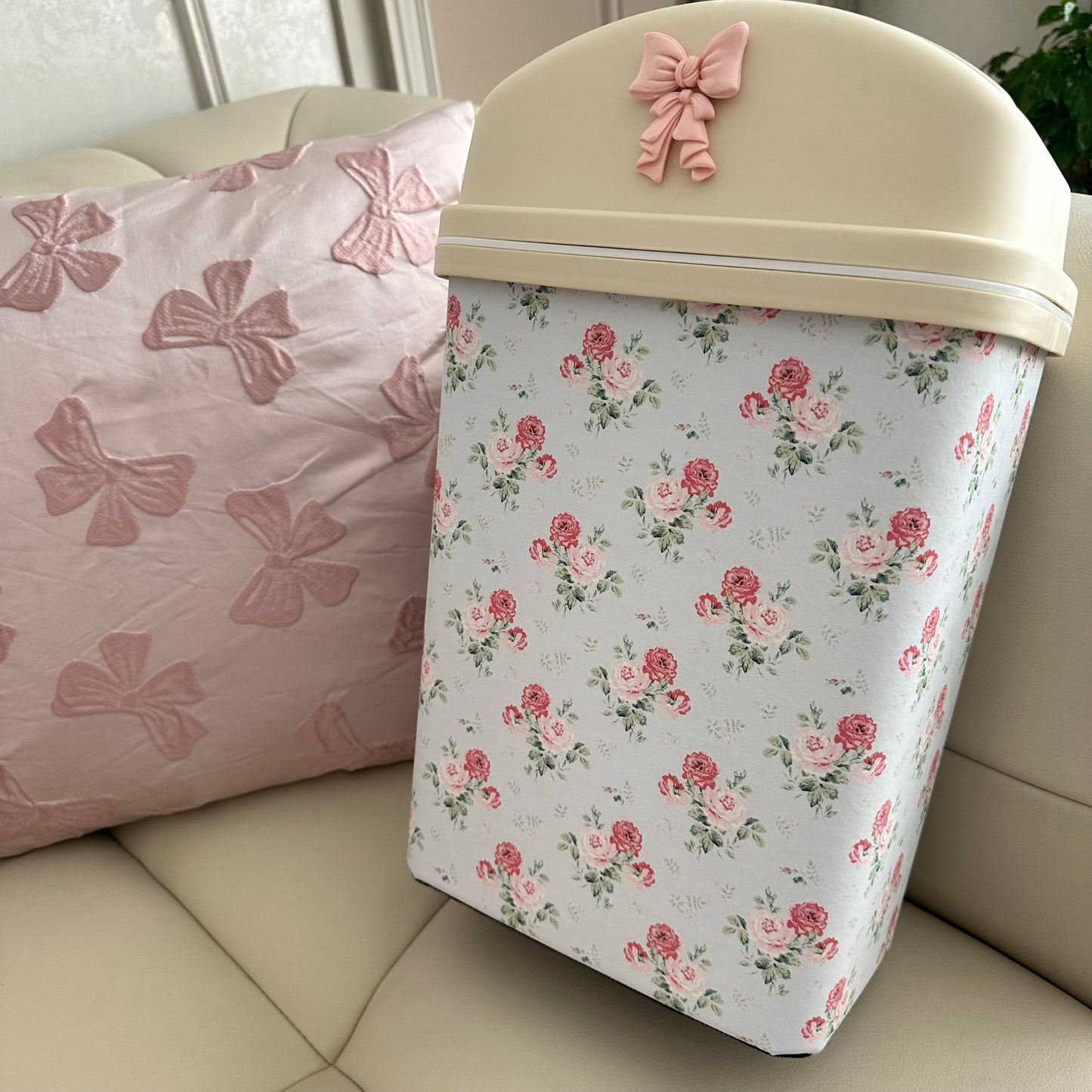 French Girly Floral Bathroom Narrow Trash
