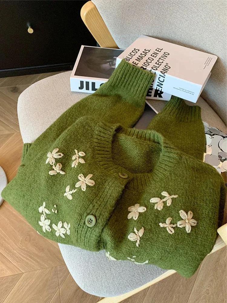 Vintage Daisy Embroidered Green Cardigan