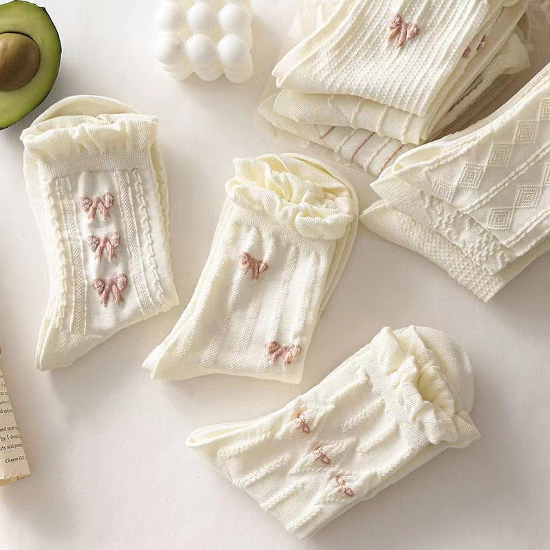 Dollette Floral Lace Socks