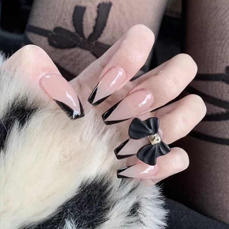 Dolly Press On Nails