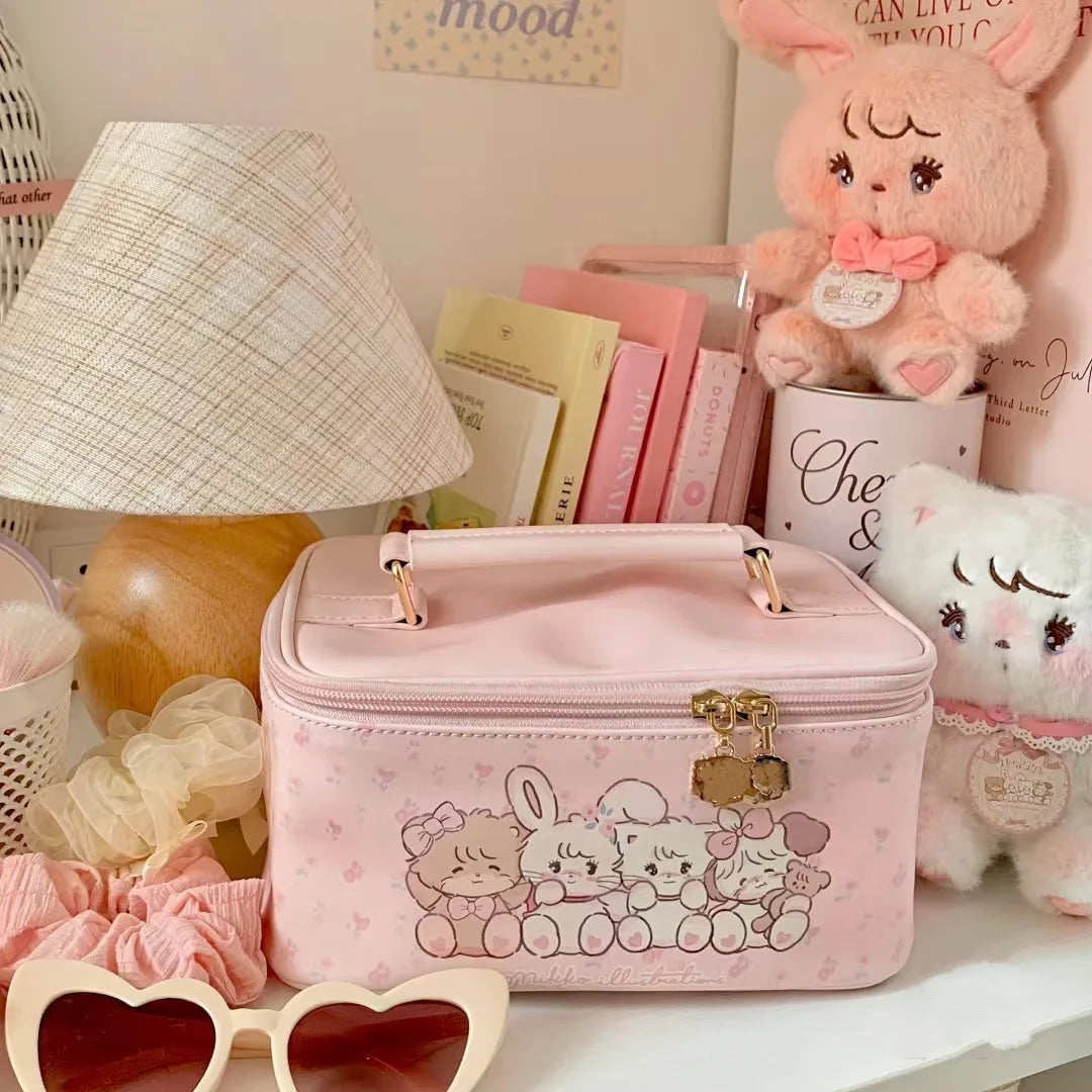 Kawaii Friends Make-up Case Friends In A Row 22x10x14.5cm