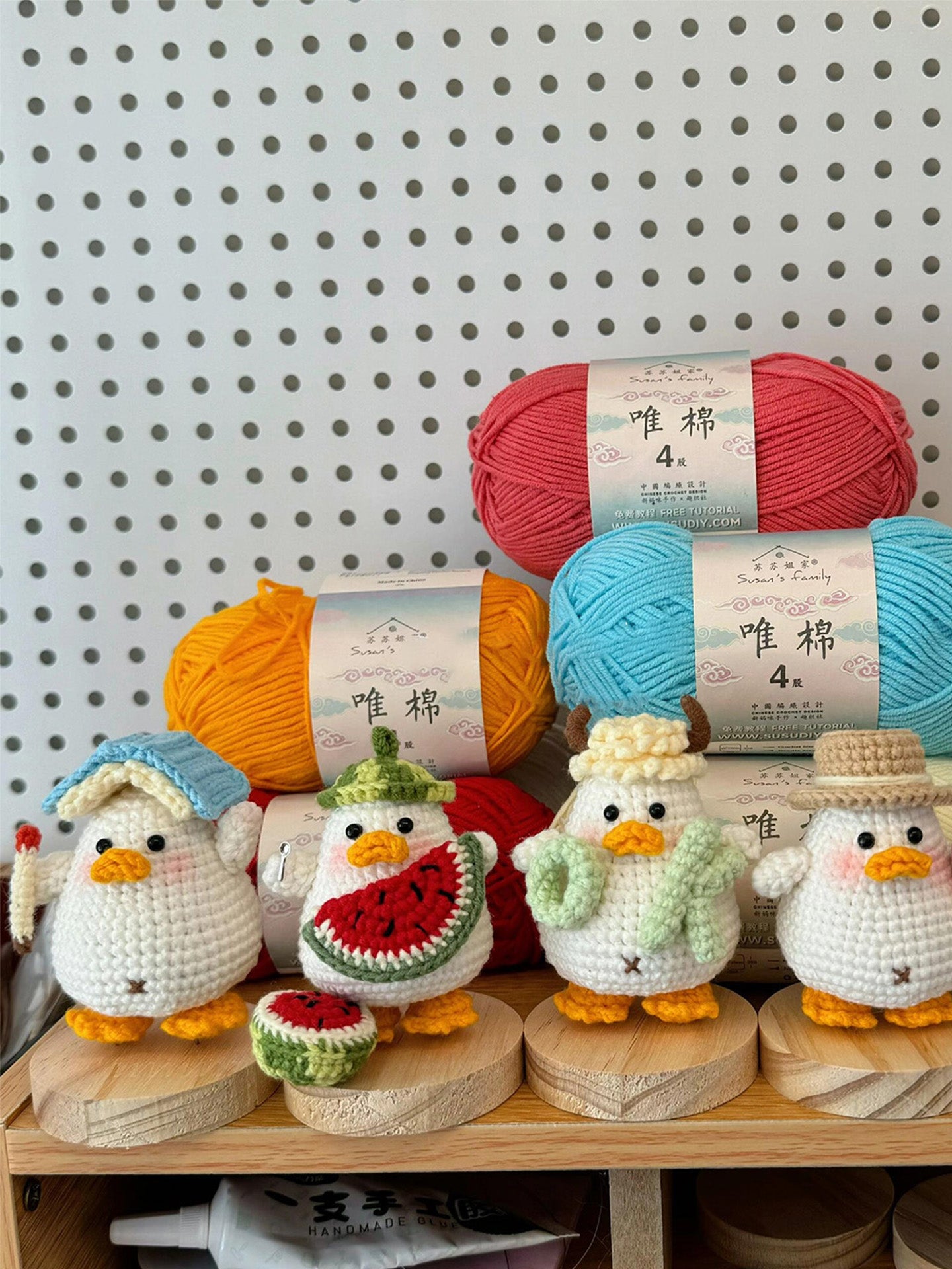 DIY wool fat duck doll