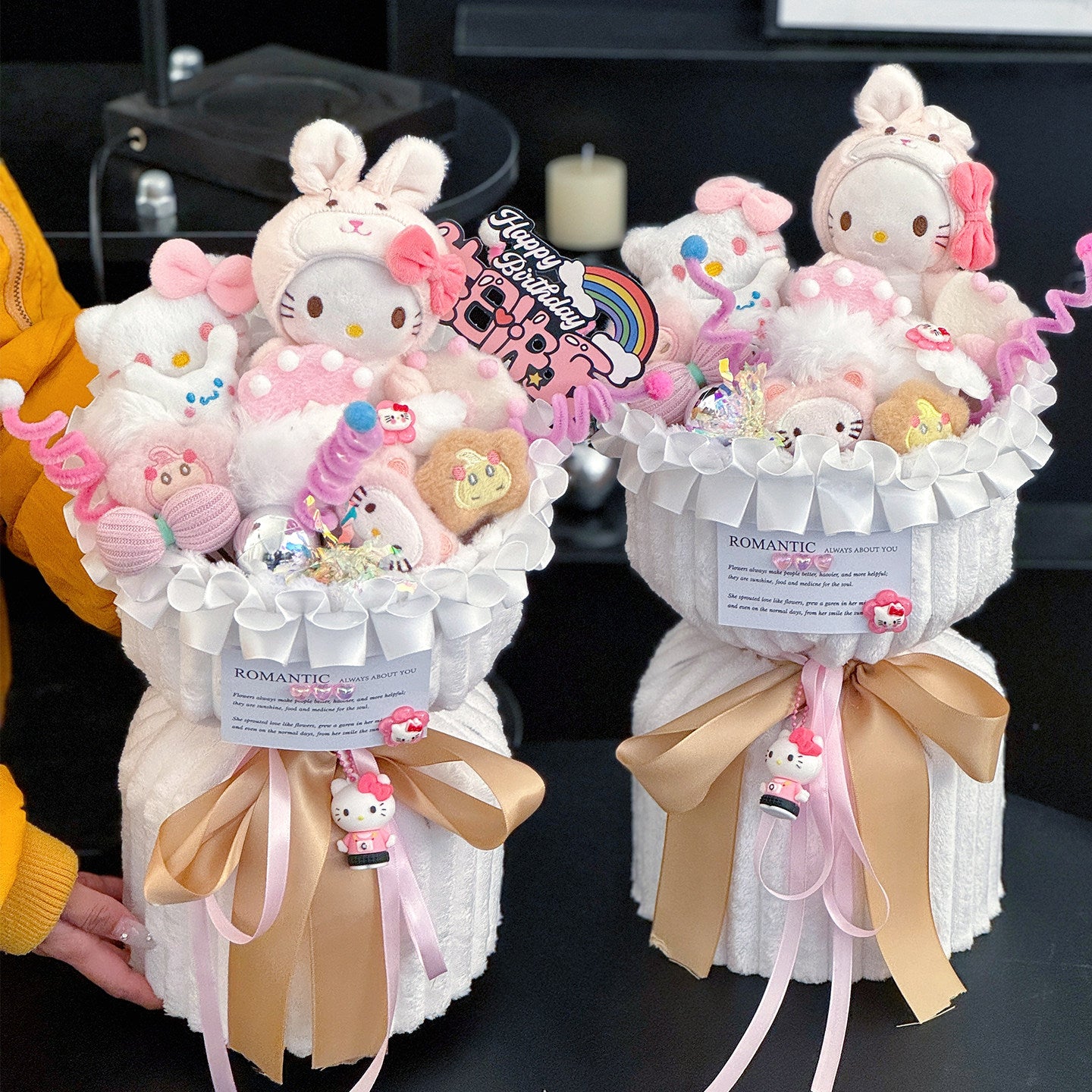 Hellokitty bouquet of dolls