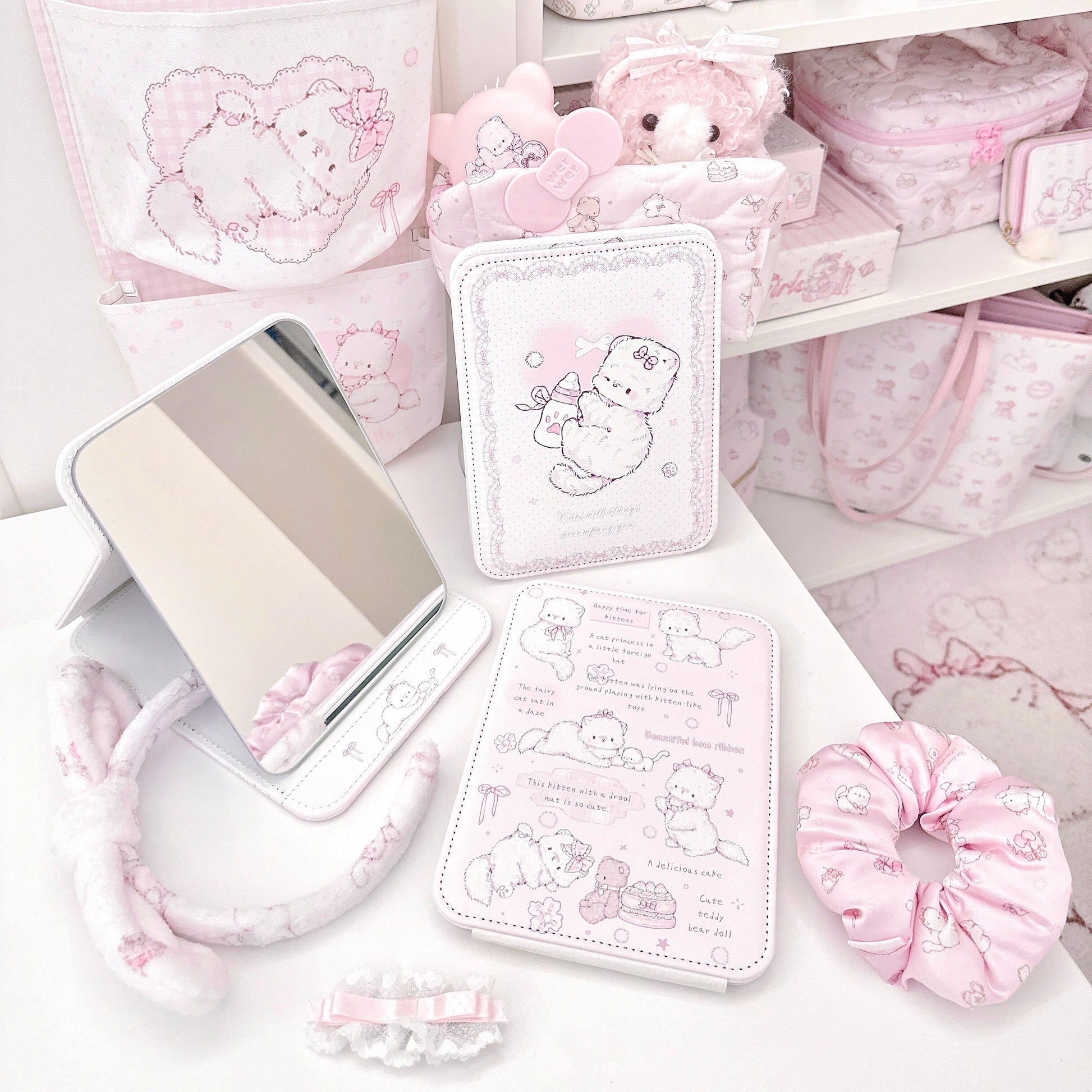 Cat Series Portable Folding Mirror