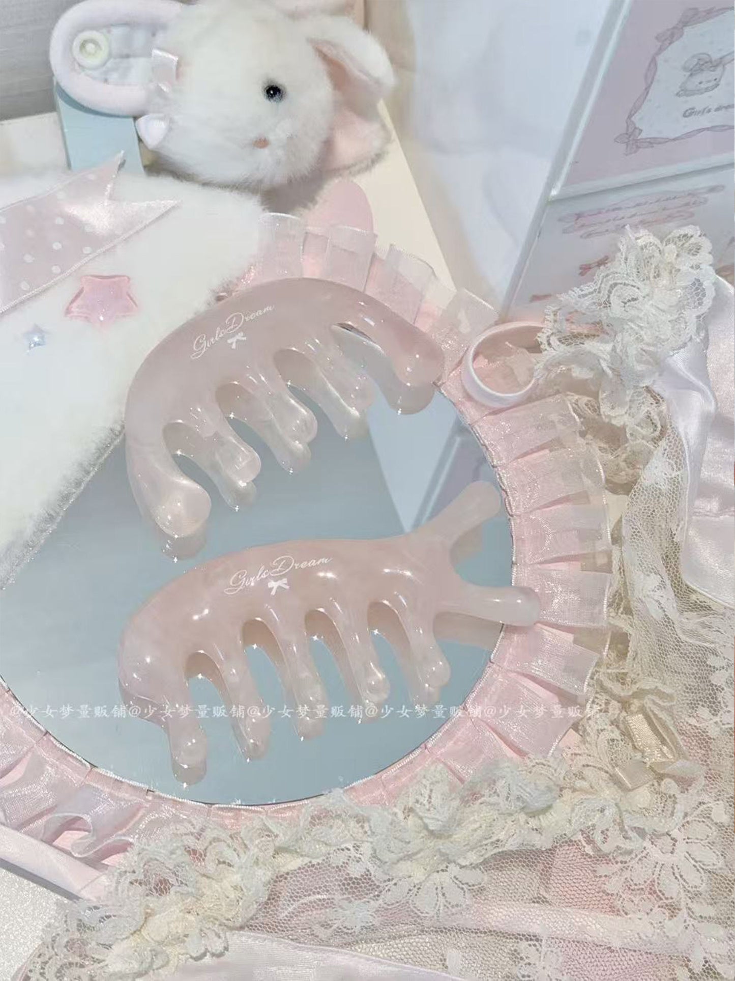 kawaii massage comb