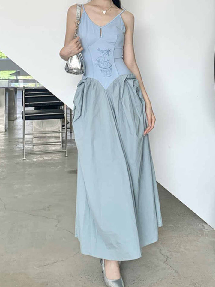 Embroidery Slim Waist Cut Dress