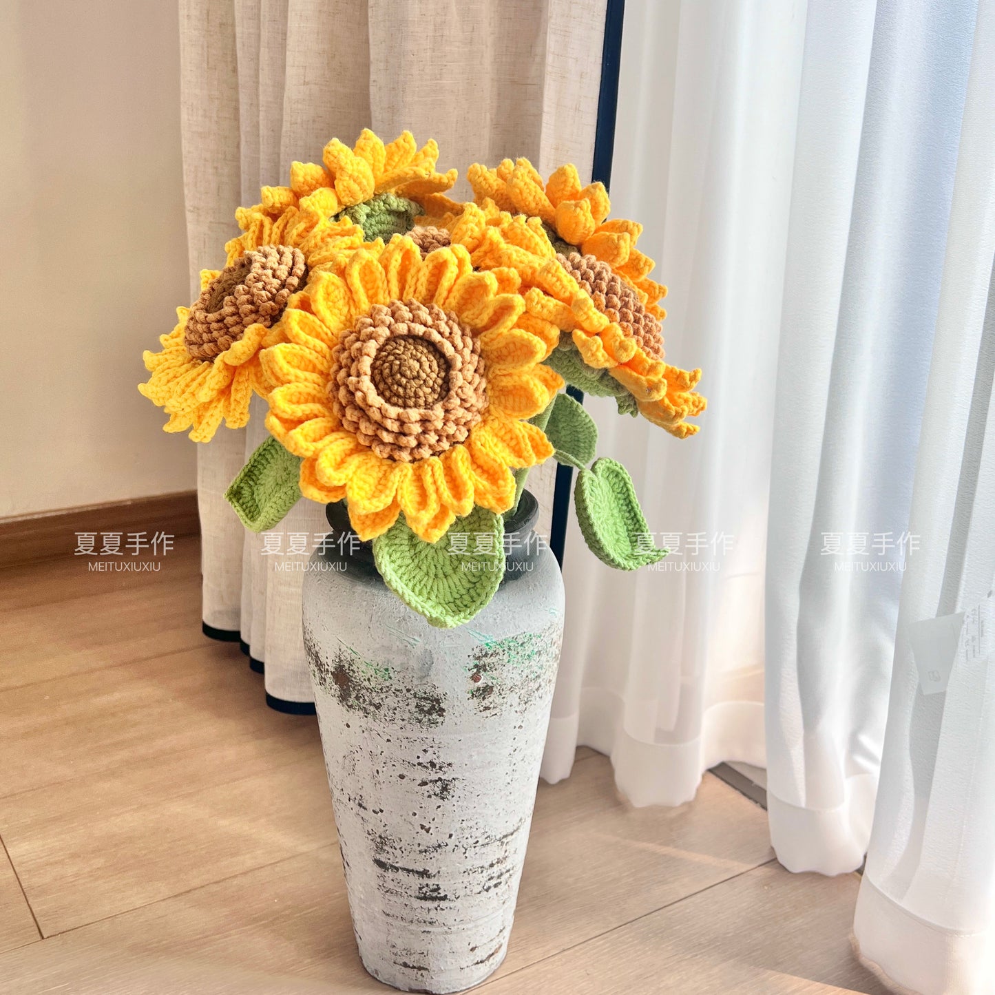 Finished wool knitted double-layered sunflower