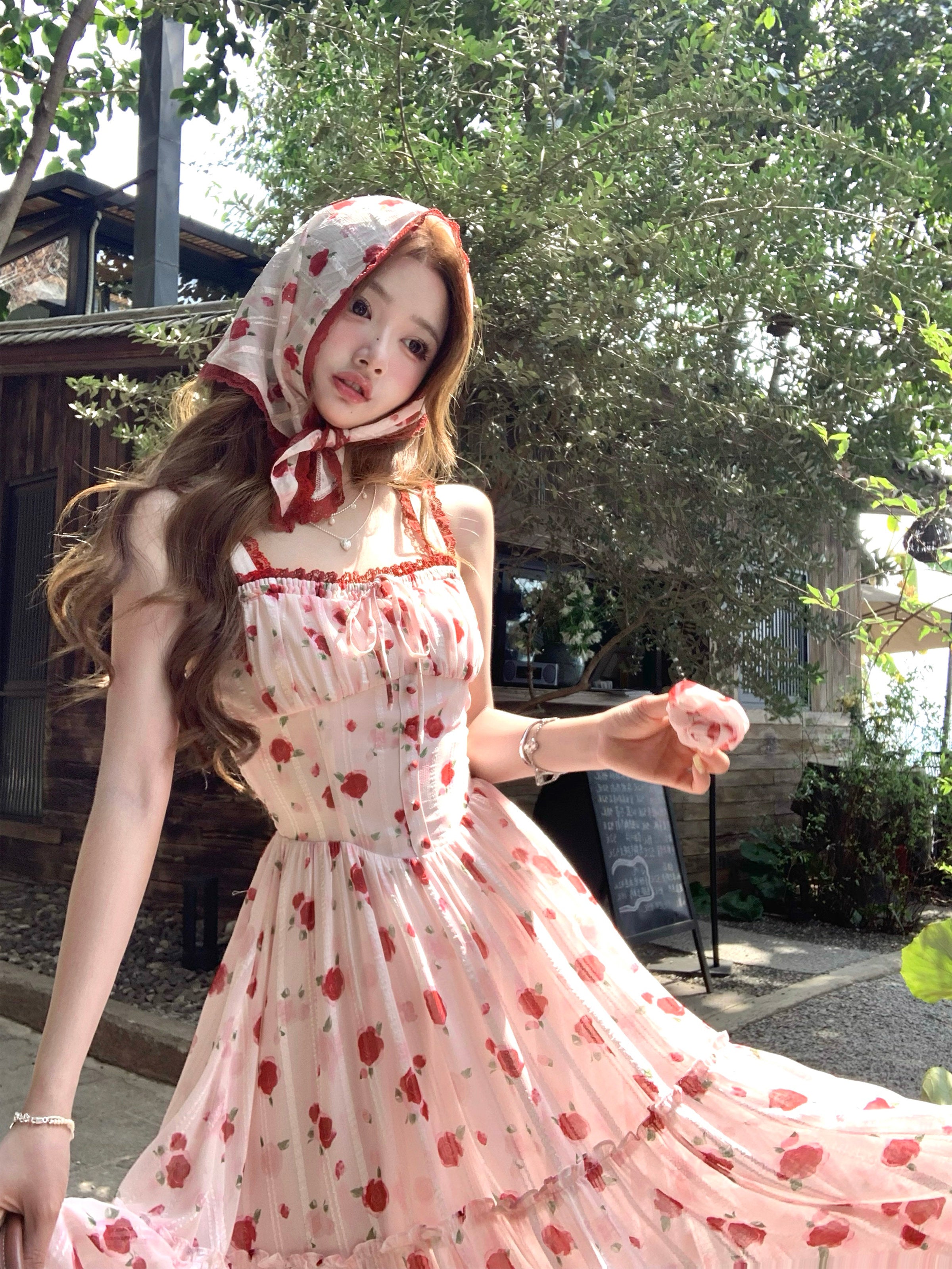 rose floral lace dress – By Coquette