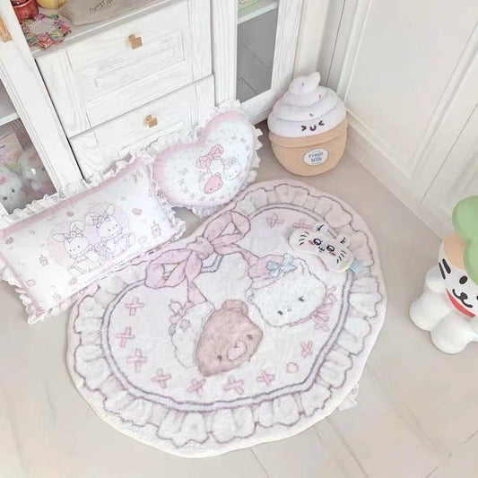 Pink cartoon cute heart-shaped bedside blanket