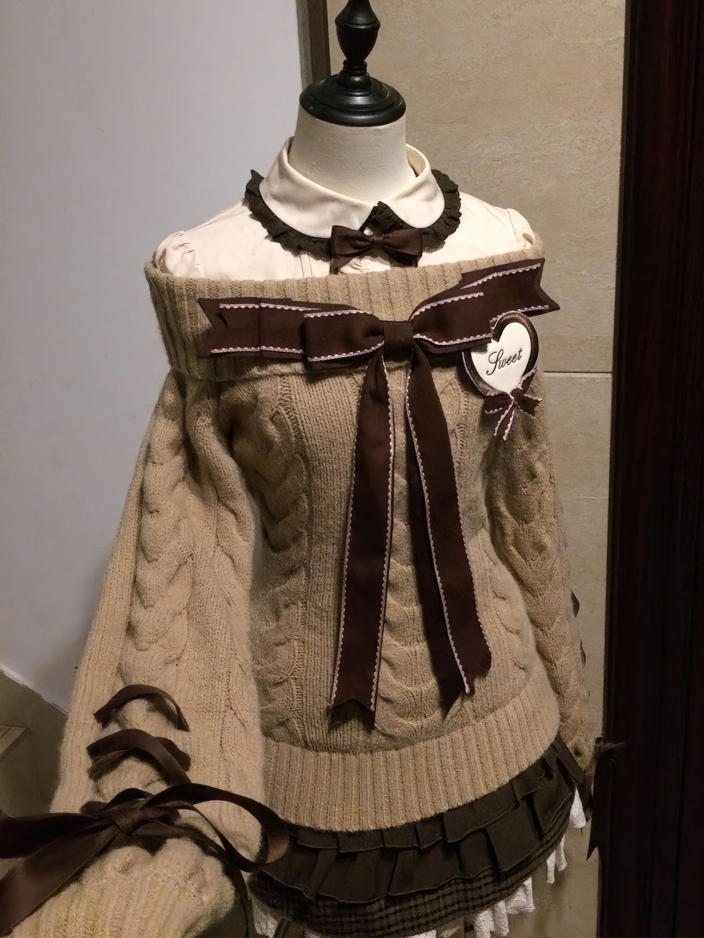kawaii brown one-line collar bow sweater + skirt