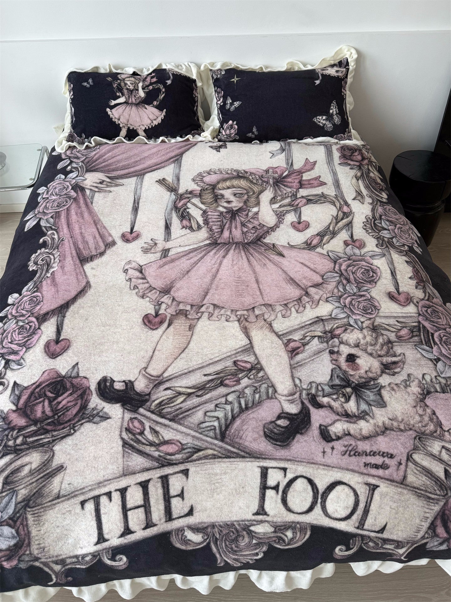 Lolita dark doll-like bedding four-piece set