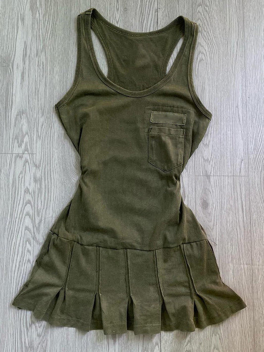 retro green pleated dress
