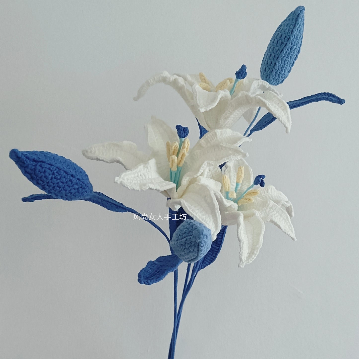 lily wool hand-woven flower