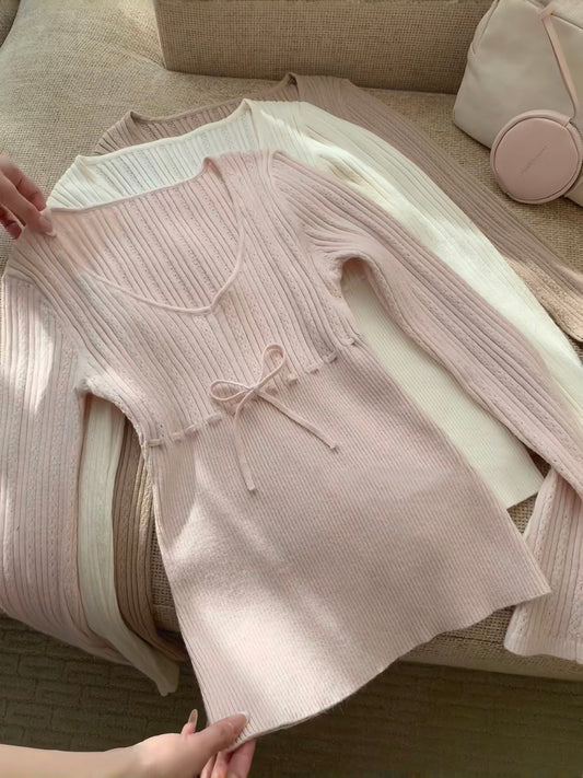 V-neck bow coquette sweaters