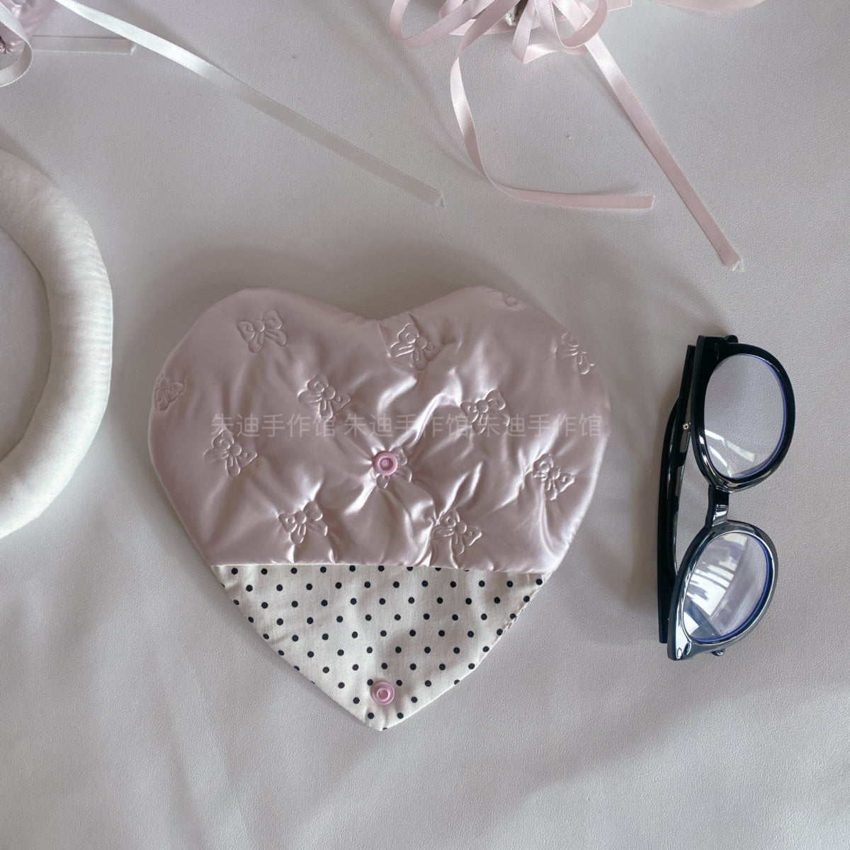 Girly cute pink love glasses storage bag