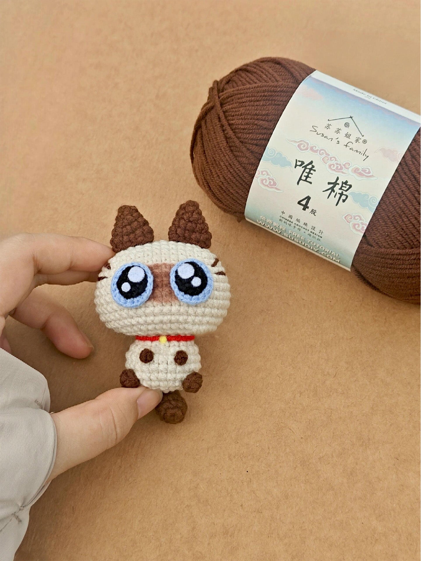 diy wool cat doll