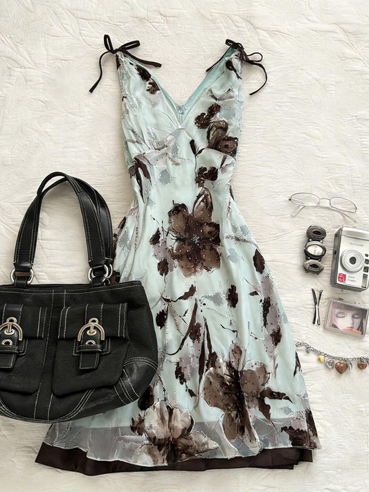 retro v-neck light green dress