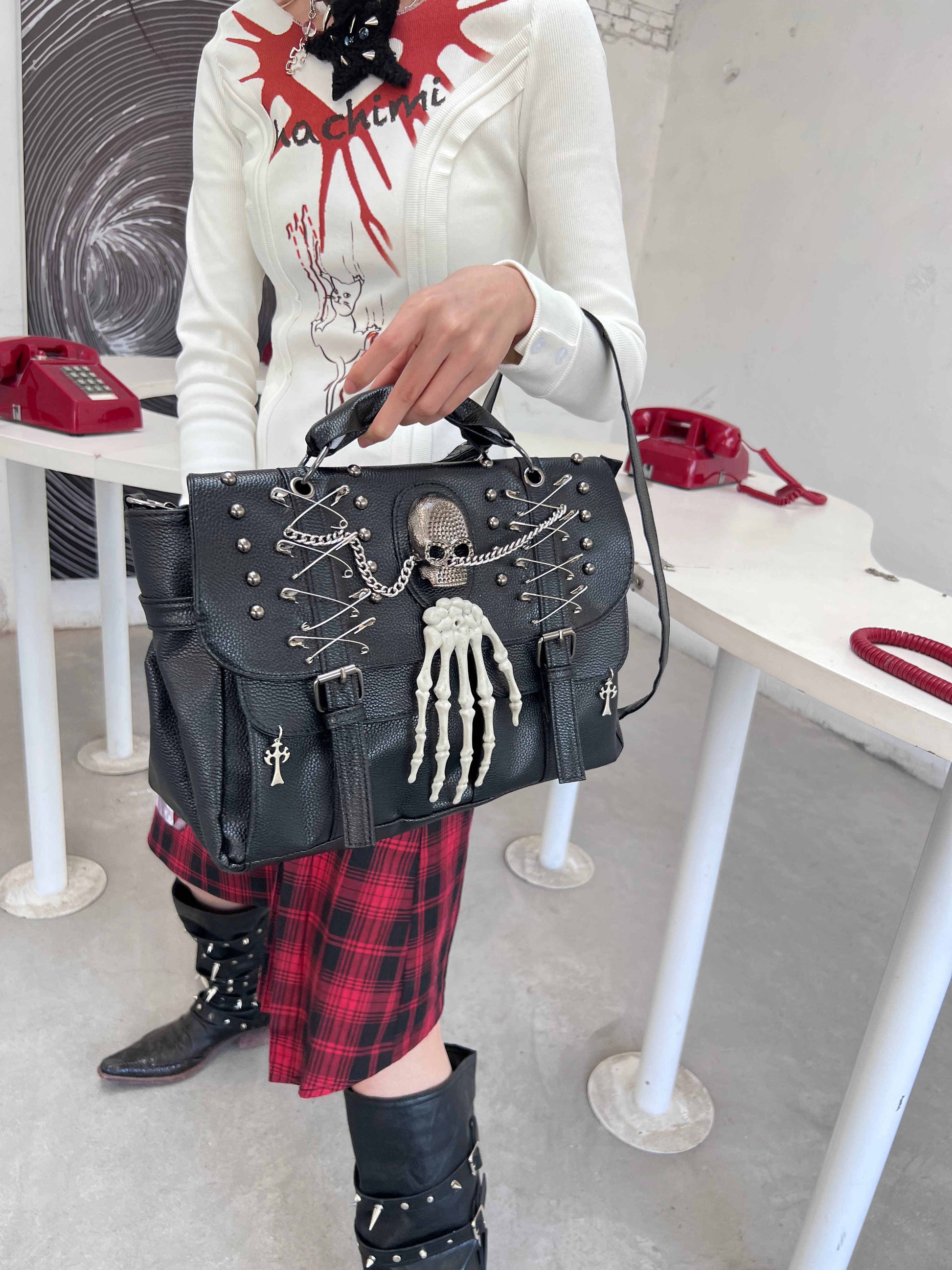 Grunge Rivet Chain Skull Crossbody Bag