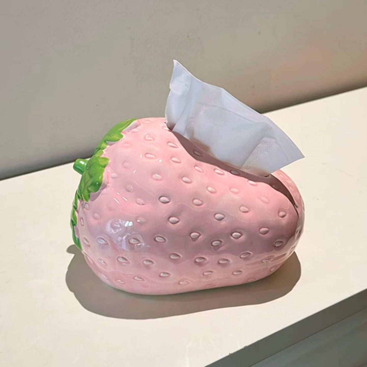 Pink strawberry tissue ceramic box