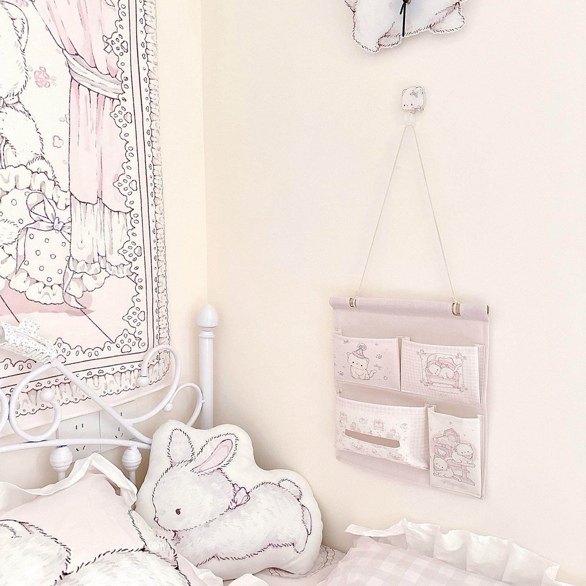 kawaii wall-mounted storage bag