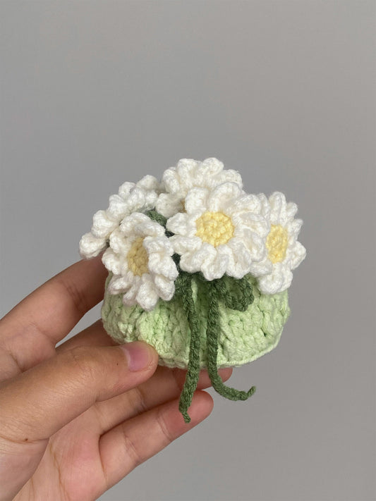 diy wool mini daisy pocket