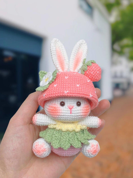 diy Wool crochet cute strawberry rabbit doll