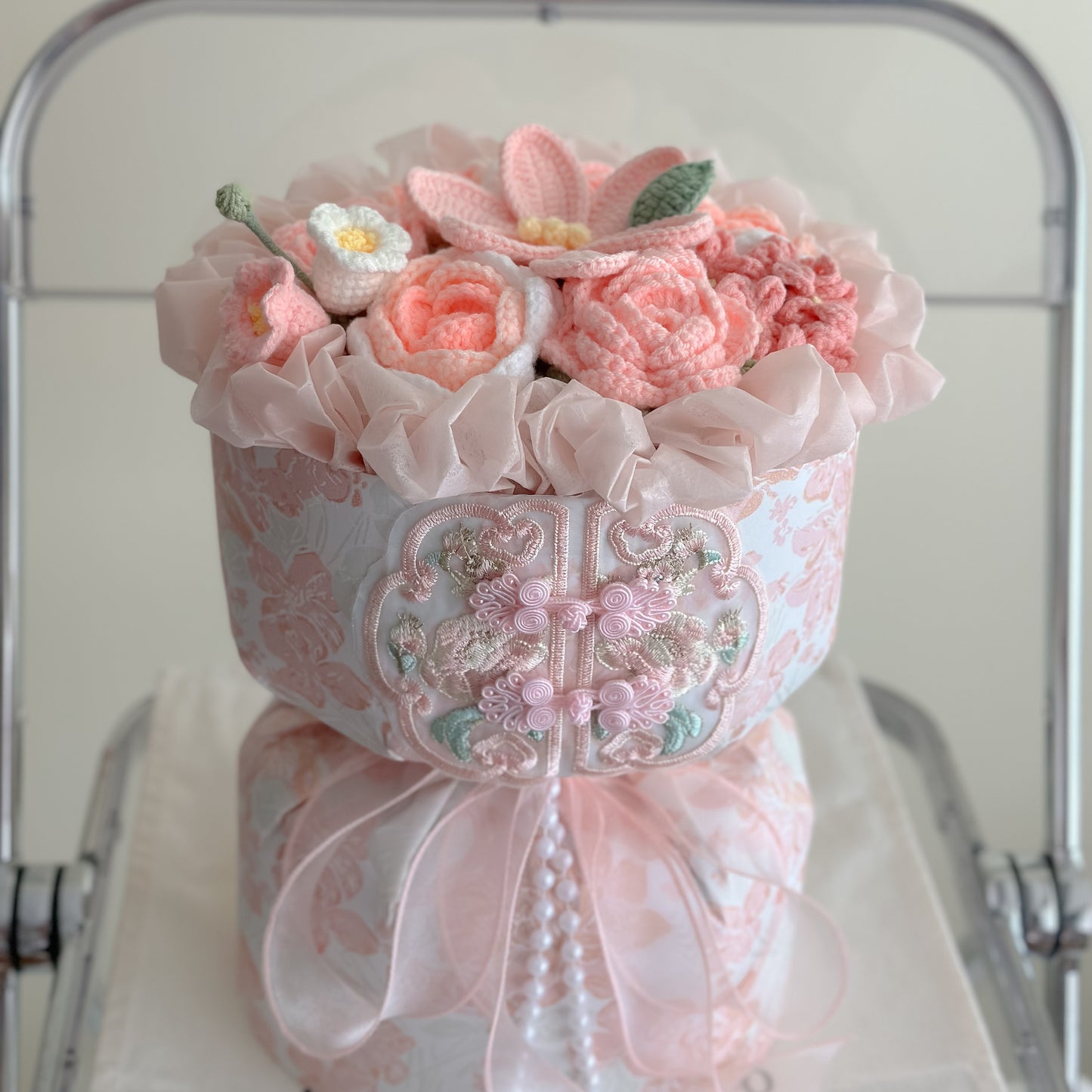 knitted wool roses bouquet