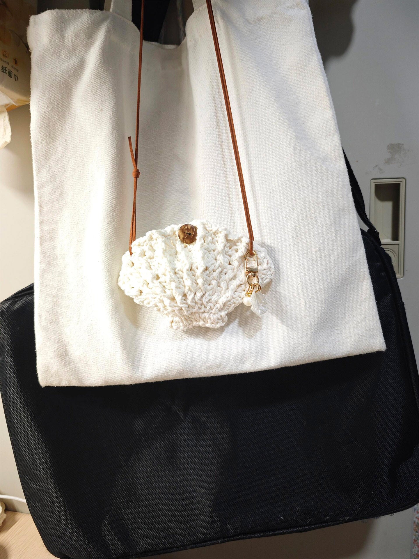 diy wool mini shell bag