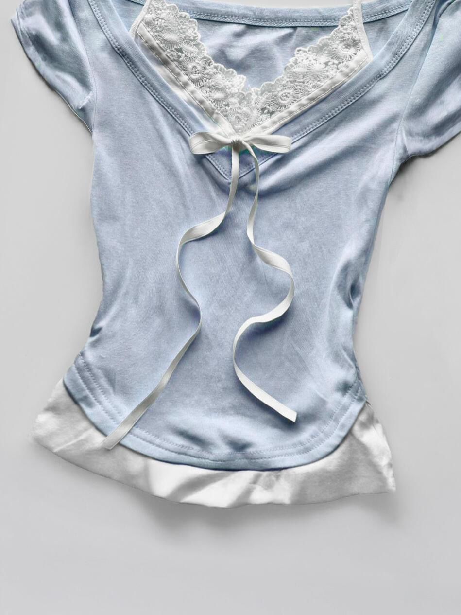 Vintage Fake Two-Piece Lace Cropped T-Shirt