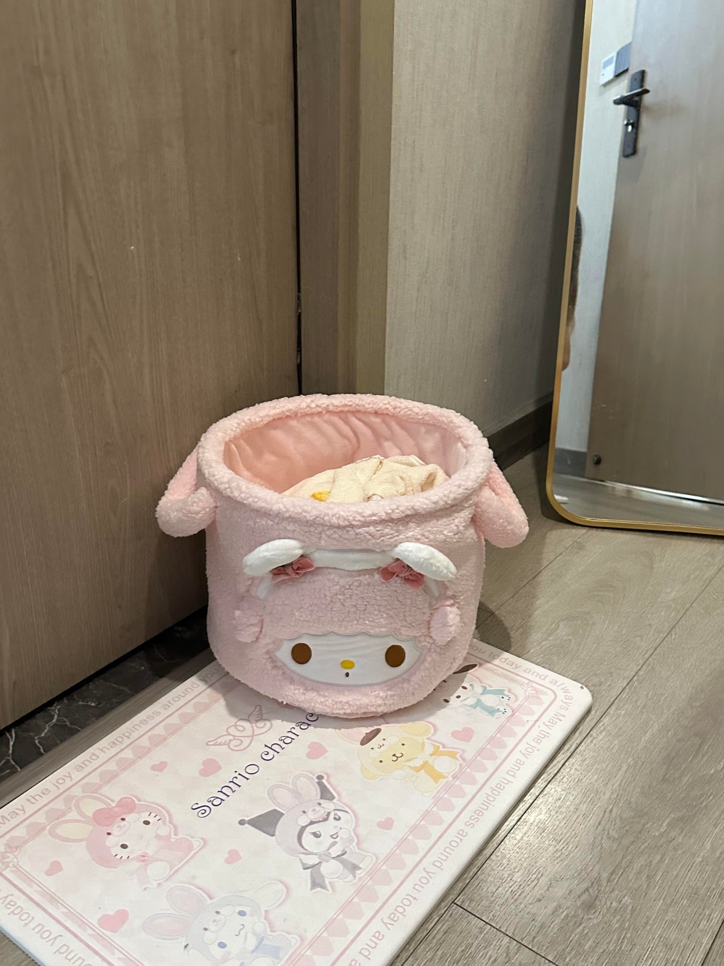 cute Dirty clothes basket