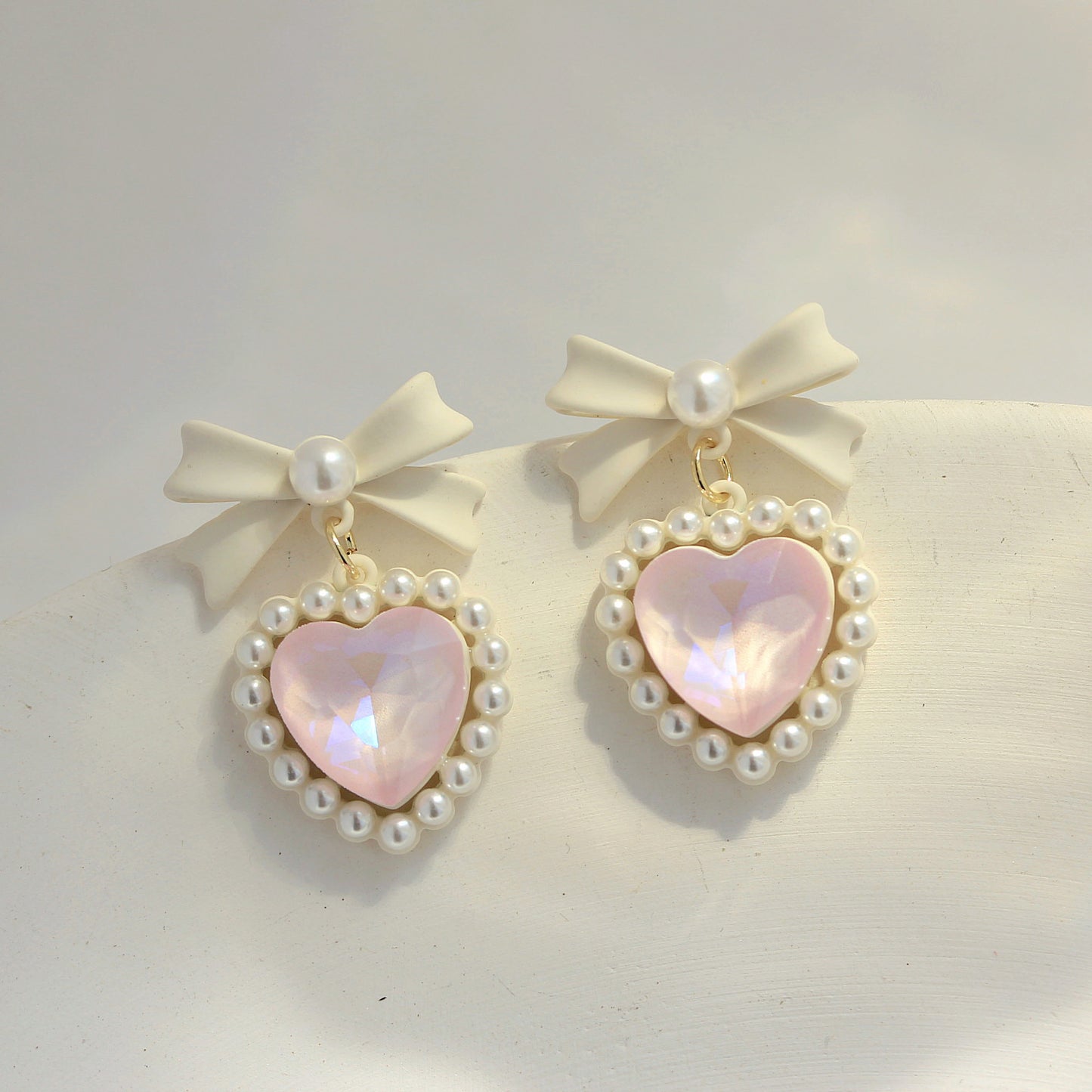 kawaii pearls bow earrings