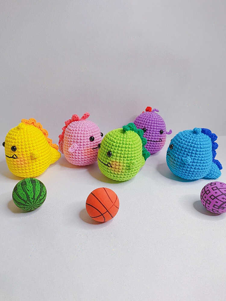 diy Little dinosaur wool pendant keychain