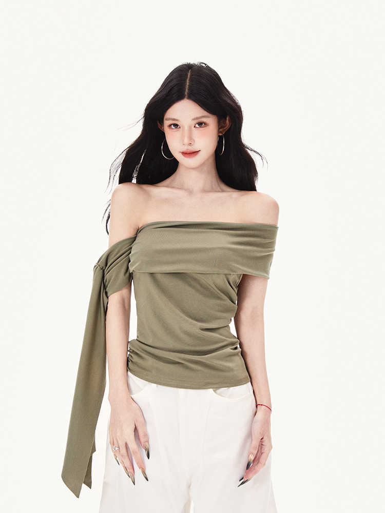 Oblique Shoulder Ribbon Top