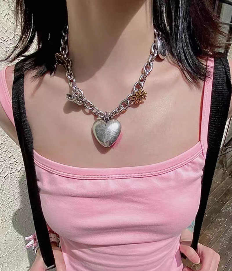 Punk Retro Heart Pendant Necklace