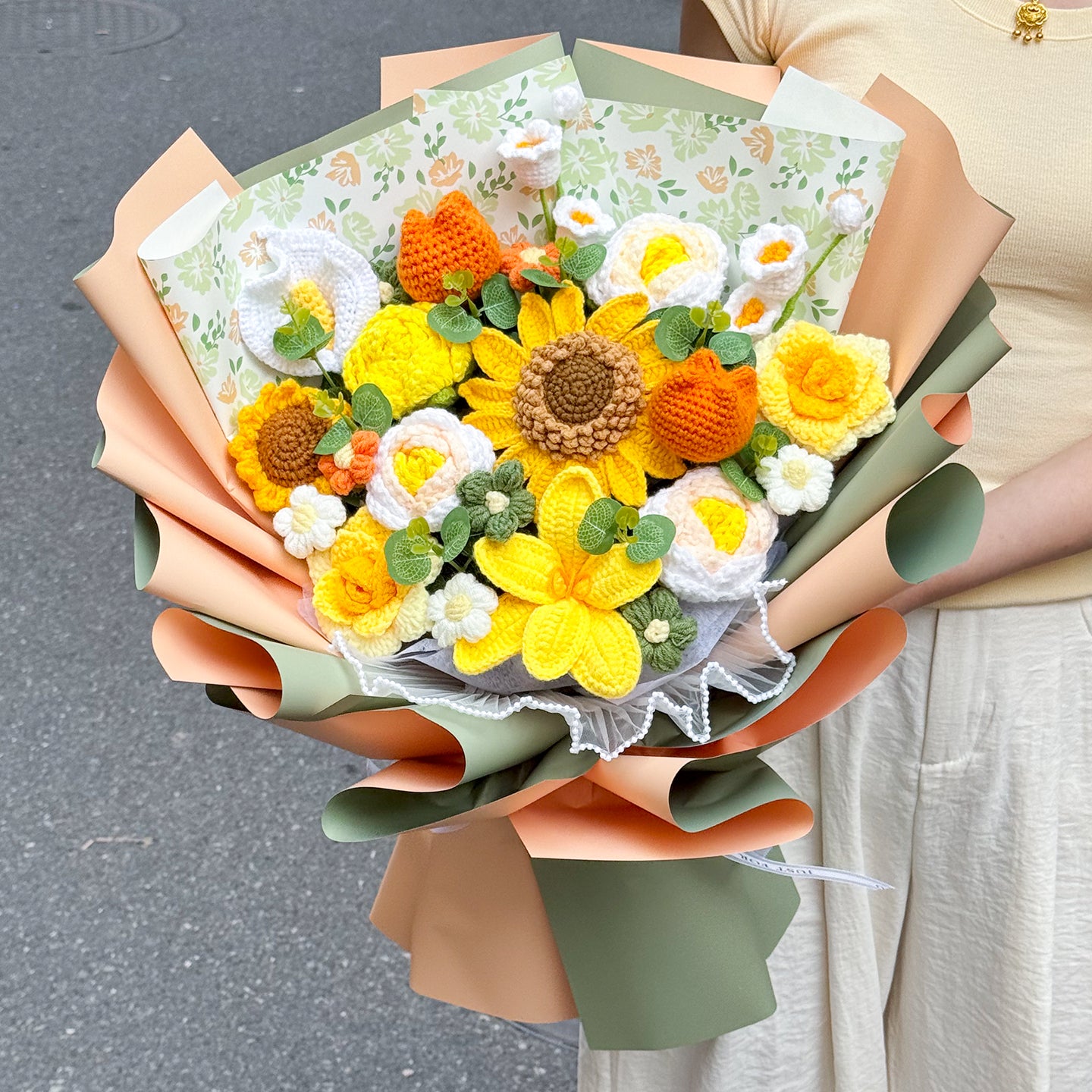 handmade sunflowers knitted bouquet