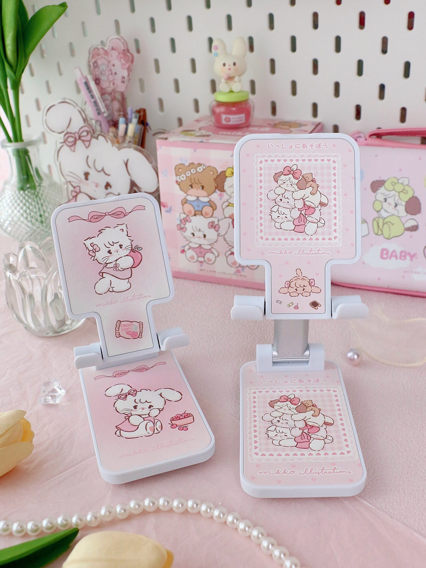 kawaii desktop mobile phone stand