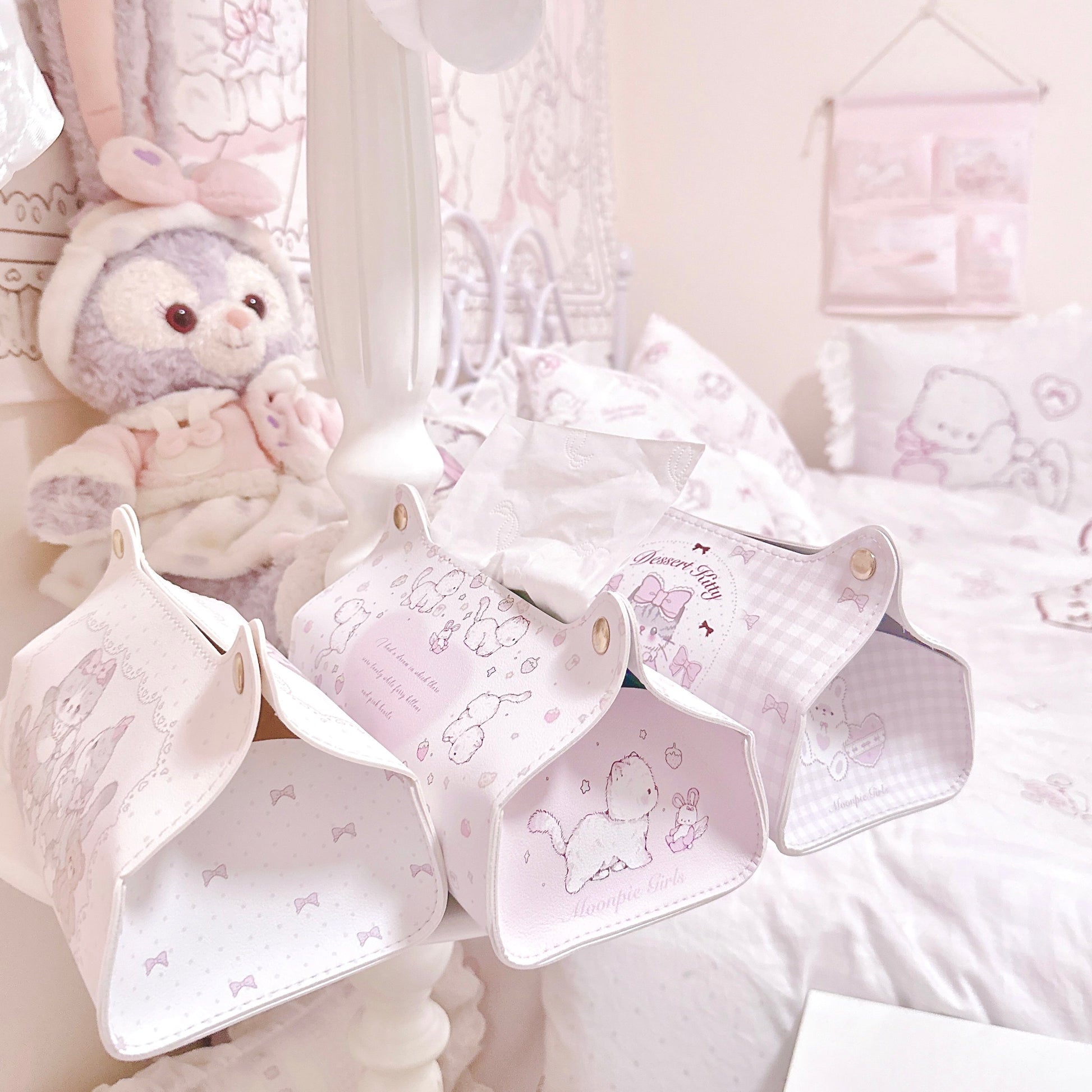 Cute cat leather tissue box