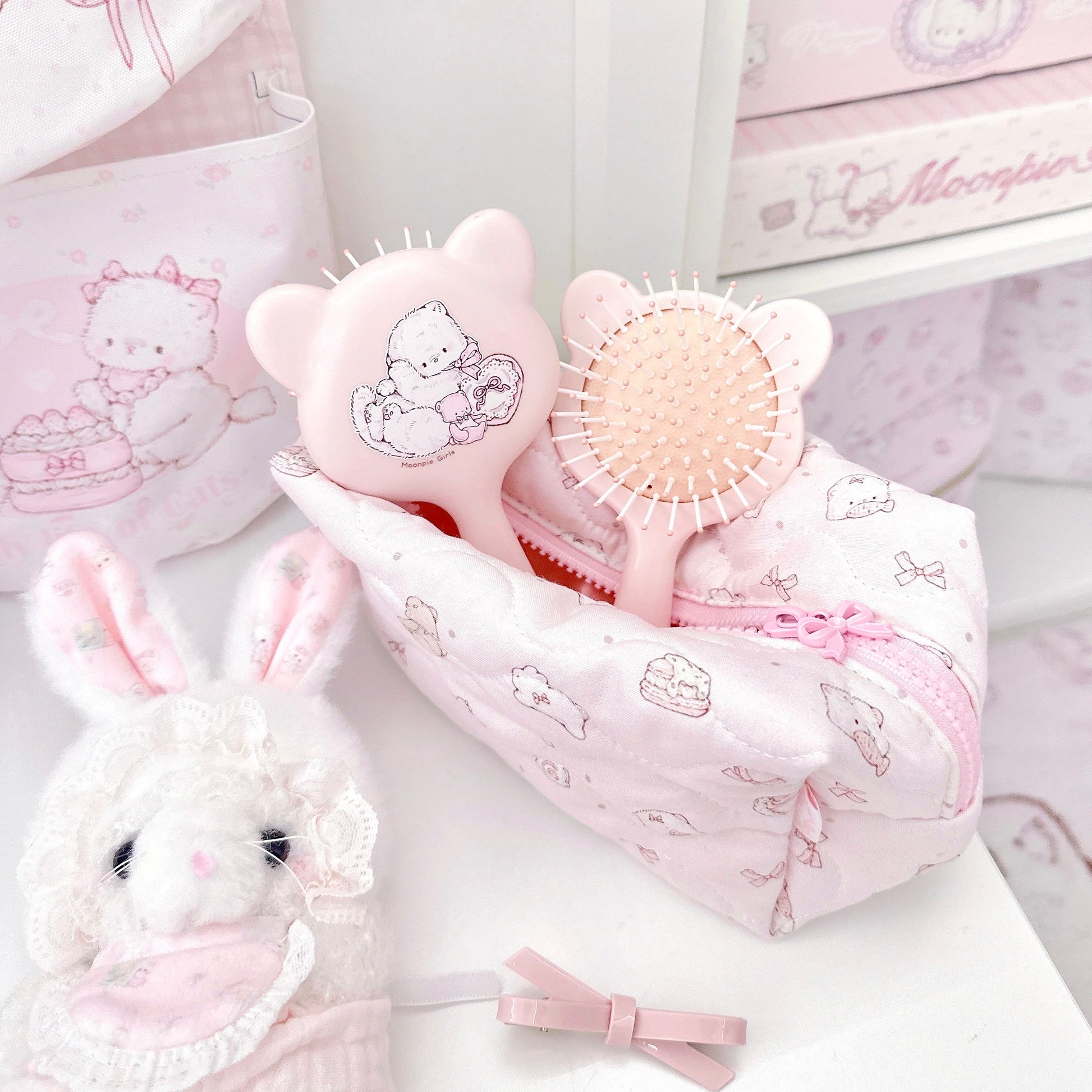 soft girl pink hair styling comb