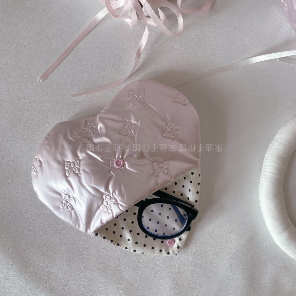 Girly cute pink love glasses storage bag