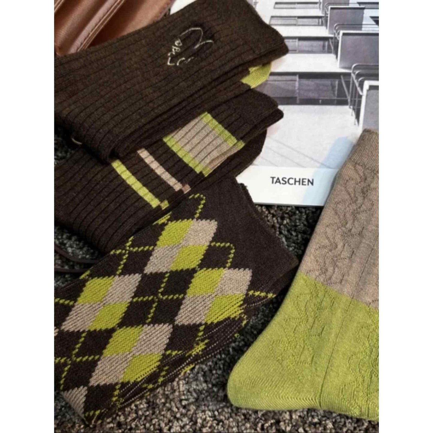 Wool Preppy Grids Mid-calf Socks(4 Pieces)