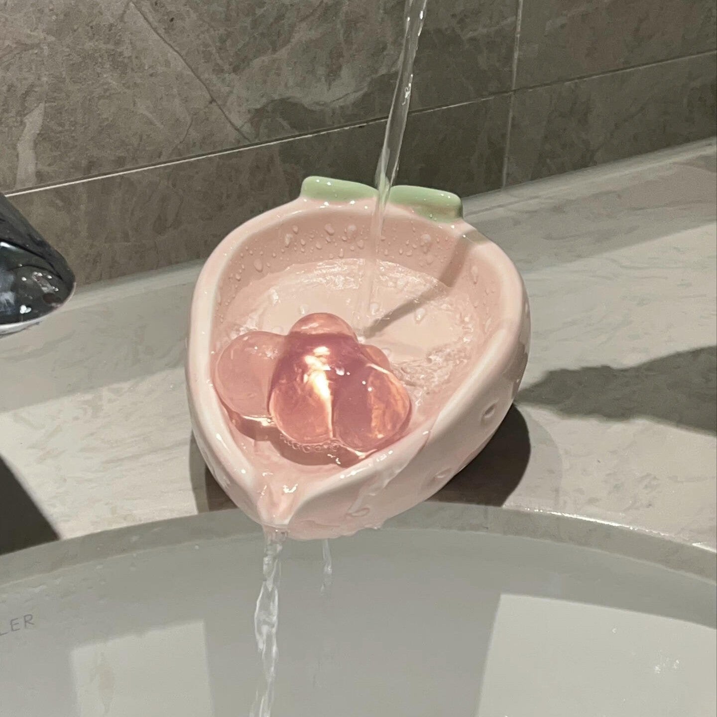 ceramic Strawberry soap box