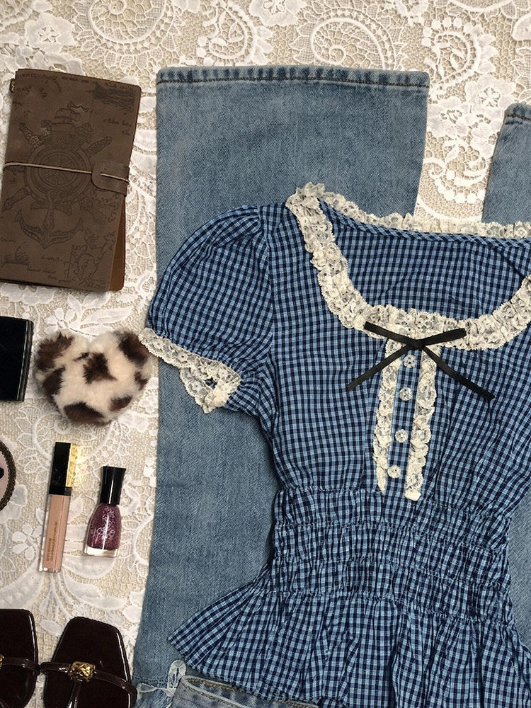 blue plaid puff-sleeved shirt