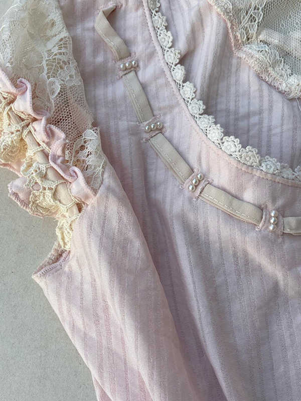 Pink Lace Splicing Short-sleeved Top