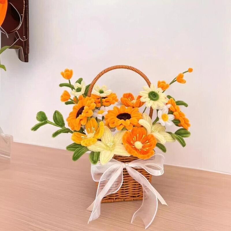 Tulip & Rose DIY Bouquet Craft Kit with Chenille Stems