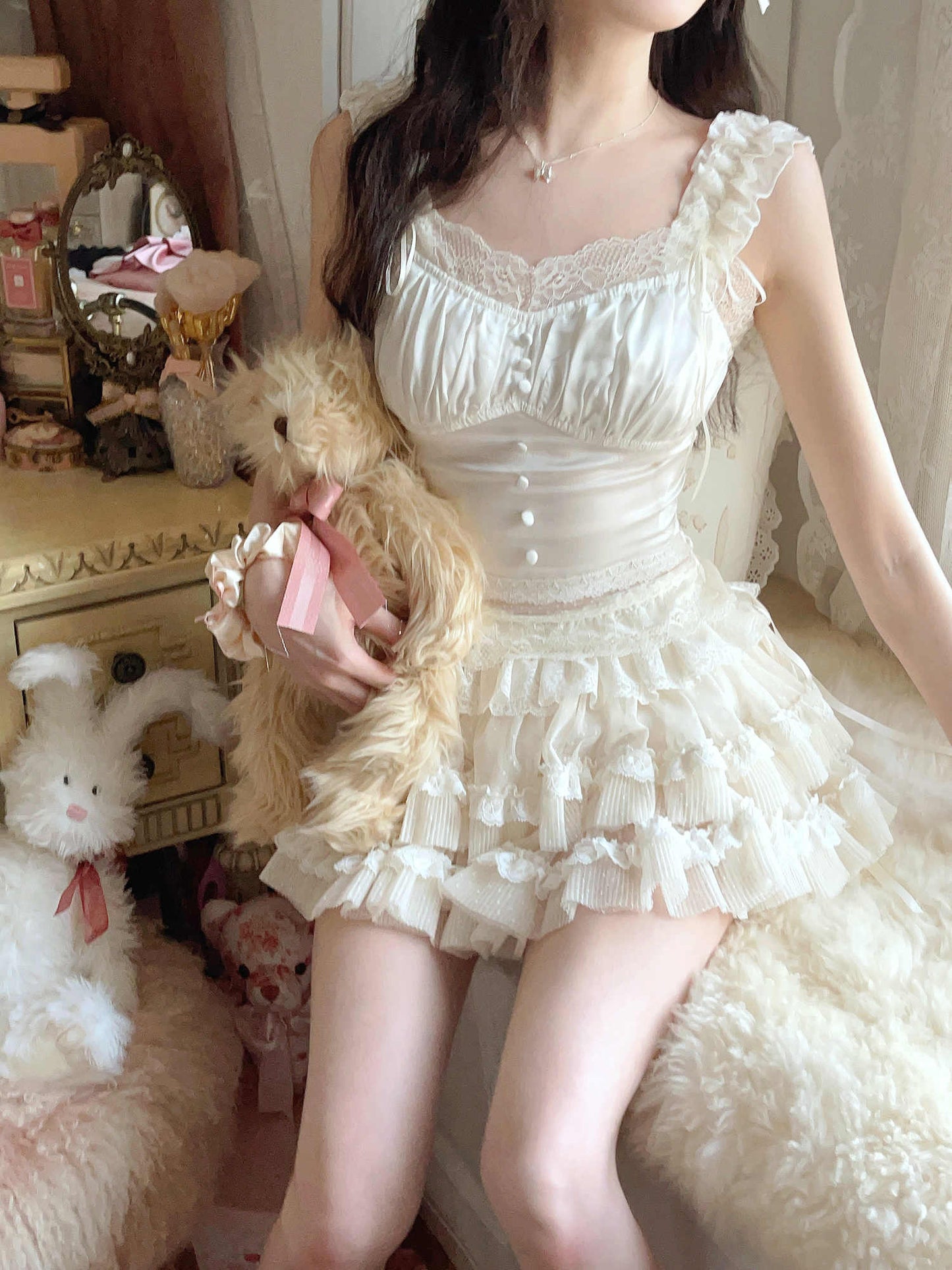 Soufflé Lace Cake Skirt