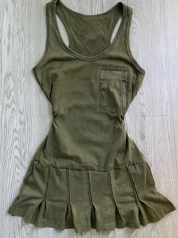 retro green pleated dress