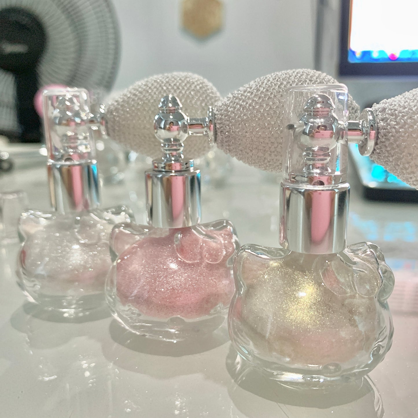 Kitty Highlight Powder Glitter Spray