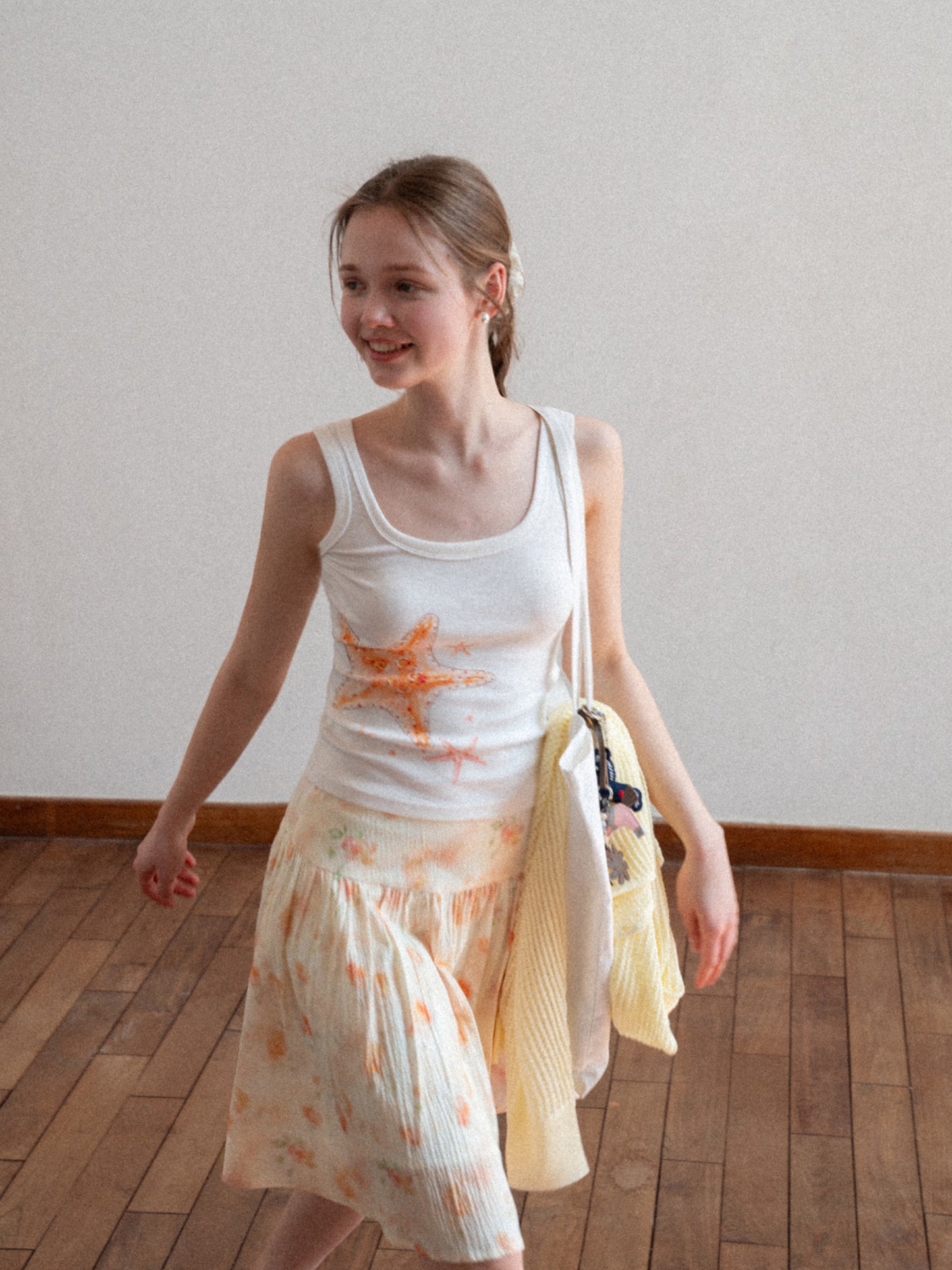 White starfish print cami